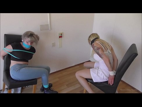 ❤️ Avhengig / bundet opp og kneblet / jente i nød ❤ Hard porno på porno no.niceporn-tv.ru ☑
